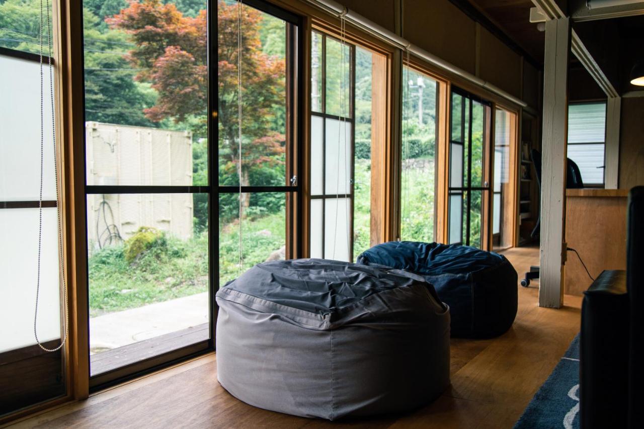 山の中の一棟貸切宿 五番地 Nambu (Yamanashi) Dış mekan fotoğraf