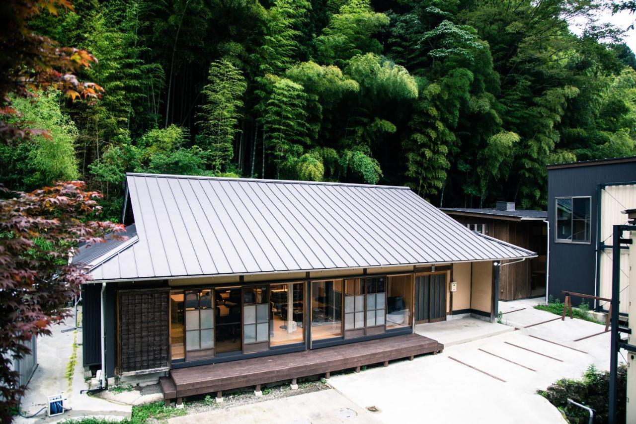 山の中の一棟貸切宿 五番地 Nambu (Yamanashi) Dış mekan fotoğraf
